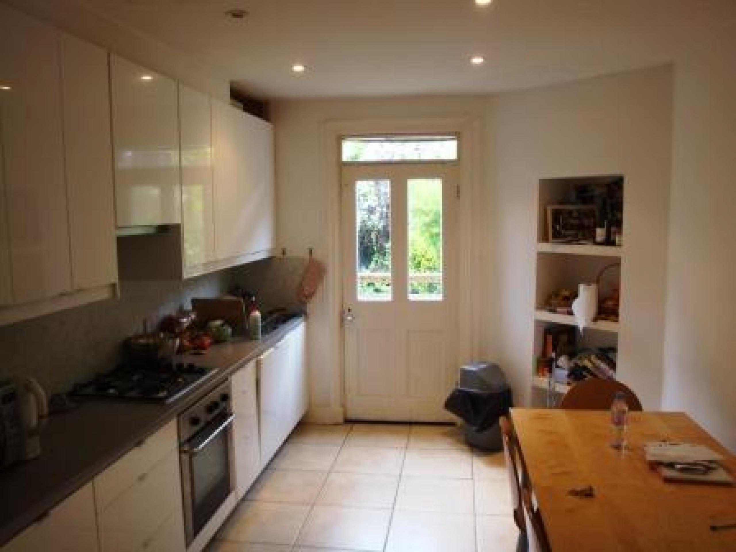 			3 Bedroom, 1 bath, 1 reception Flat			 Kingsgate Road, WEST HAMPSTEAD NW6